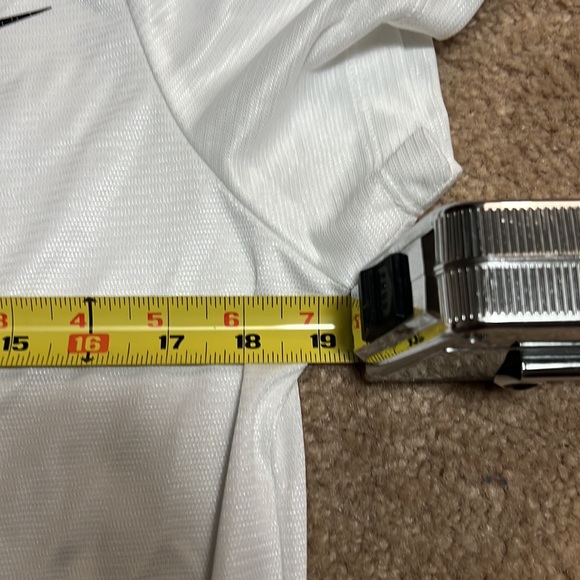 NWT Men's NikeCourt Dri-FIT Rafa Challenger Tennis Top, White, M DD8547 100 - Picture 8 of 8